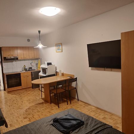 Apartma Luka With Private Parking 이졸라 외부 사진